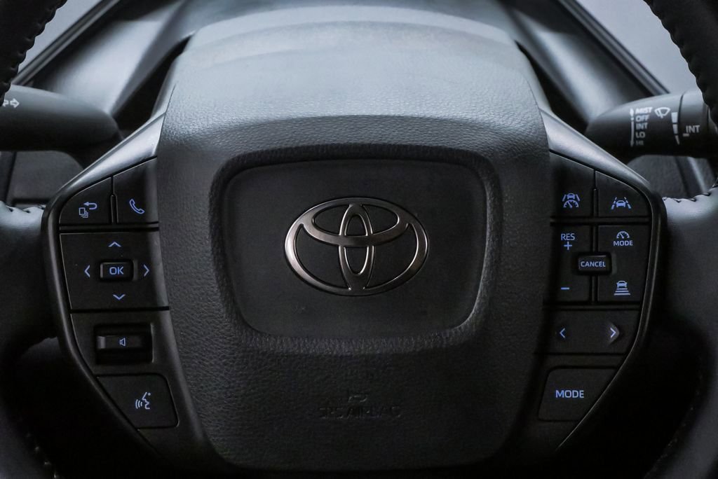 Used 2024 Toyota Prius LE FWD image 20