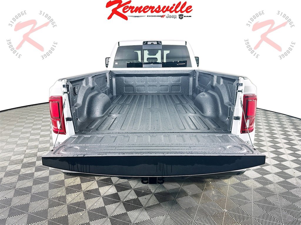 New 2026 RAM 3500 Limited w/ Towing Technology Group image 16
