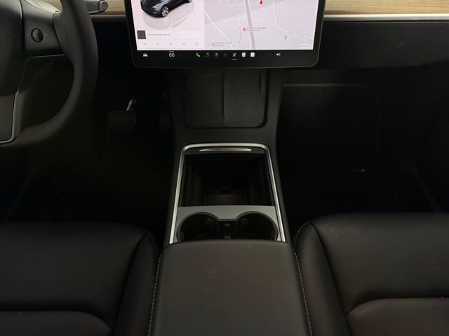 Used 2024 Tesla Model Y 2WD image 20