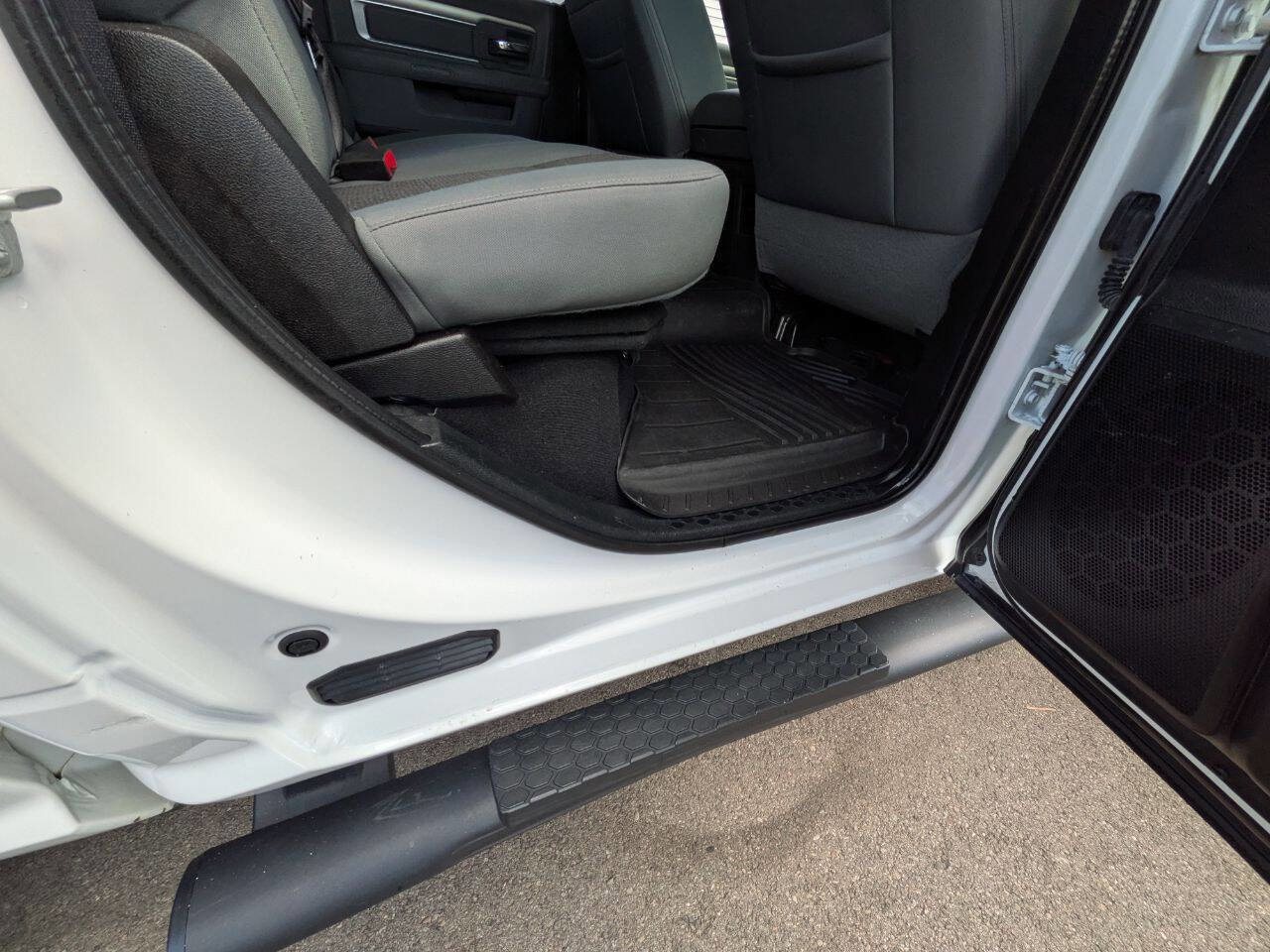 Used 2019 RAM 1500 Classic Warlock AWD/4WD image 29