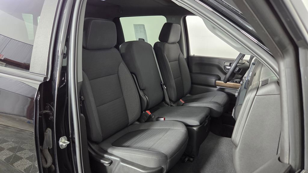 Used 2021 Chevrolet Silverado 1500 LT w/ All Star Edition Plus image 33