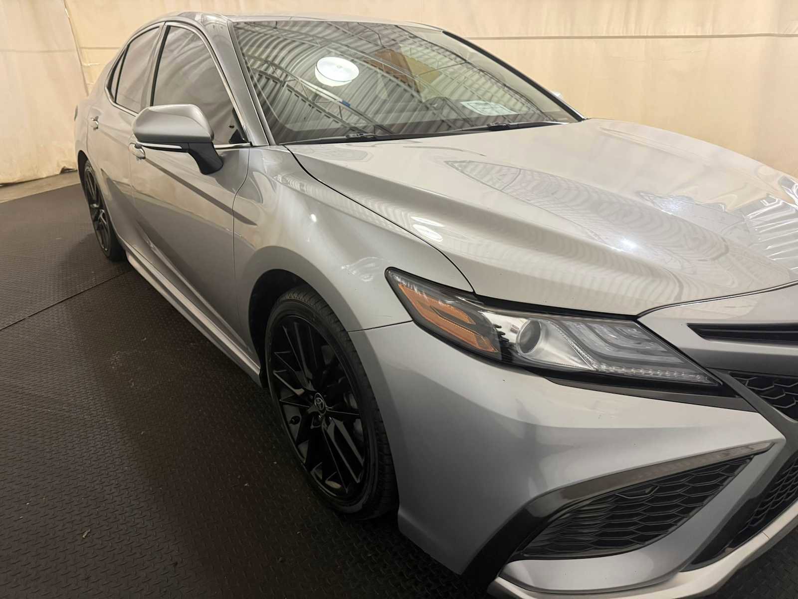 Used 2022 Toyota Camry XSE FWD image 10