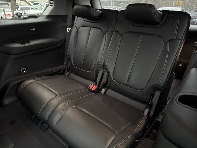 Used 2022 Jeep Grand Cherokee L Limited image 25