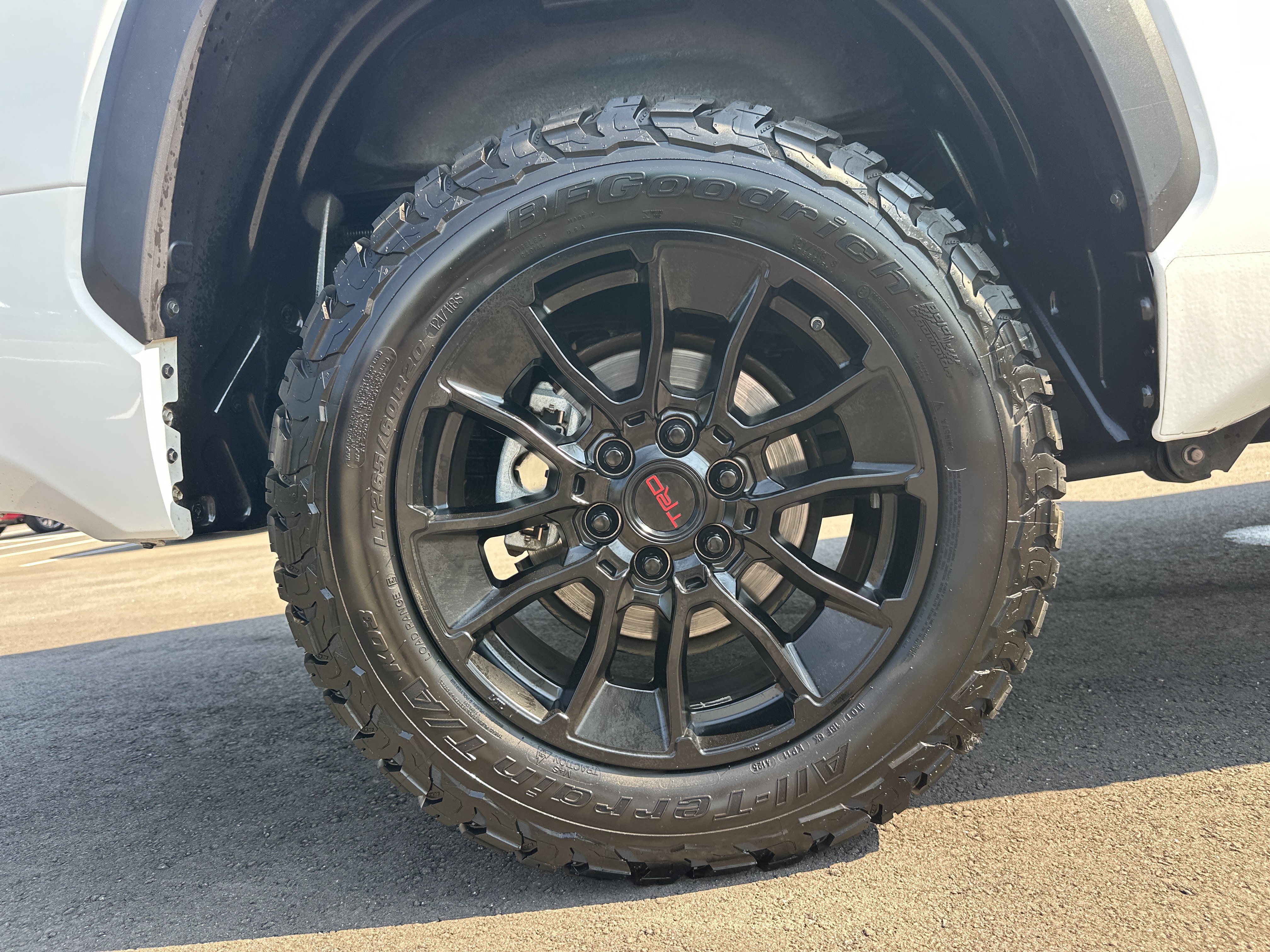 Used 2024 Toyota Tundra SR5 w/ SR5 Premium Package AWD/4WD image 17