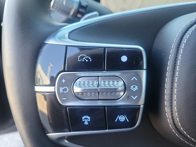 Used 2024 Genesis G90 3.5T AWD/4WD image 23