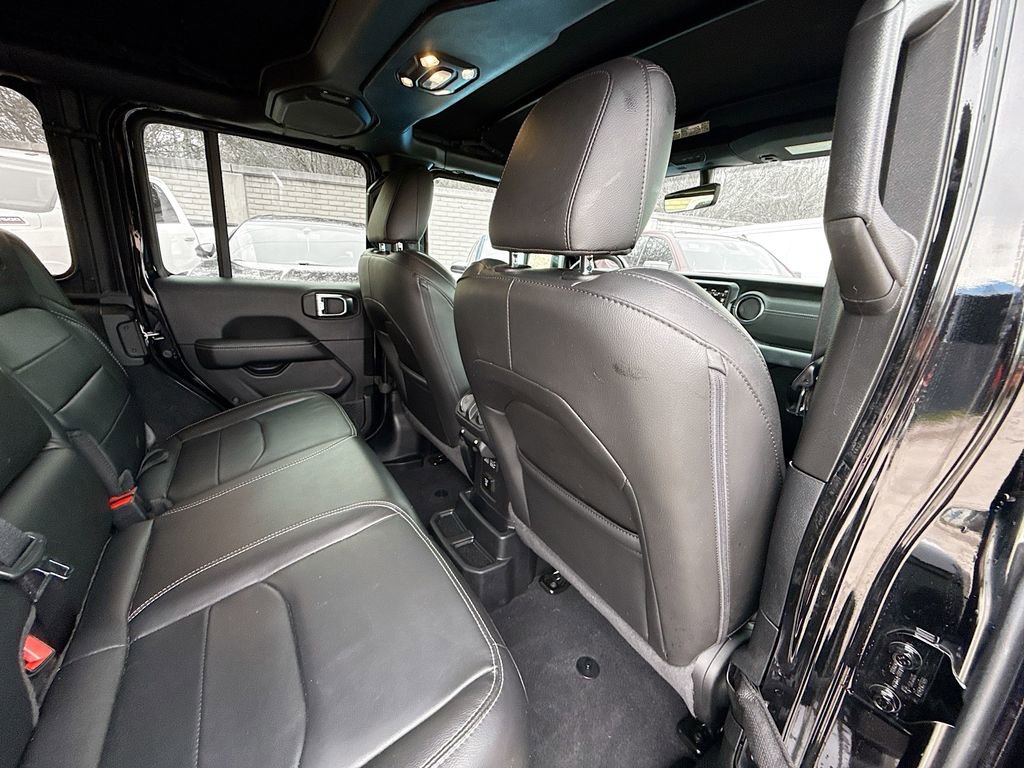 Used 2023 Jeep Wrangler Unlimited Sahara w/ Cold Weather Group image 32