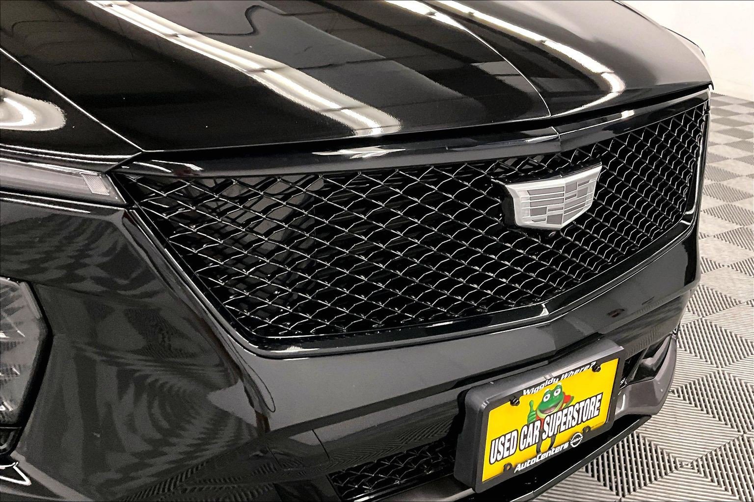 Used 2025 Cadillac XT4 Sport AWD/4WD image 34