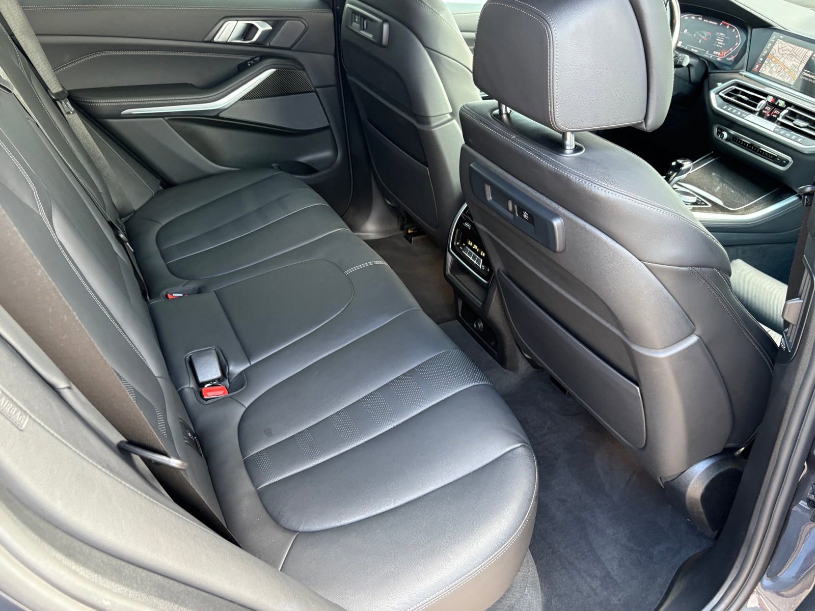 Used 2022 BMW X5 M50i w/ Premium Package image 49