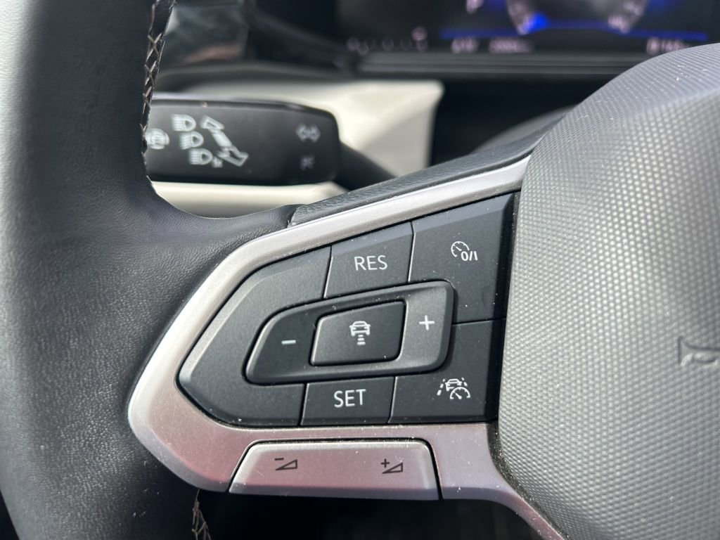 Used 2025 Volkswagen Taos S AWD/4WD image 16