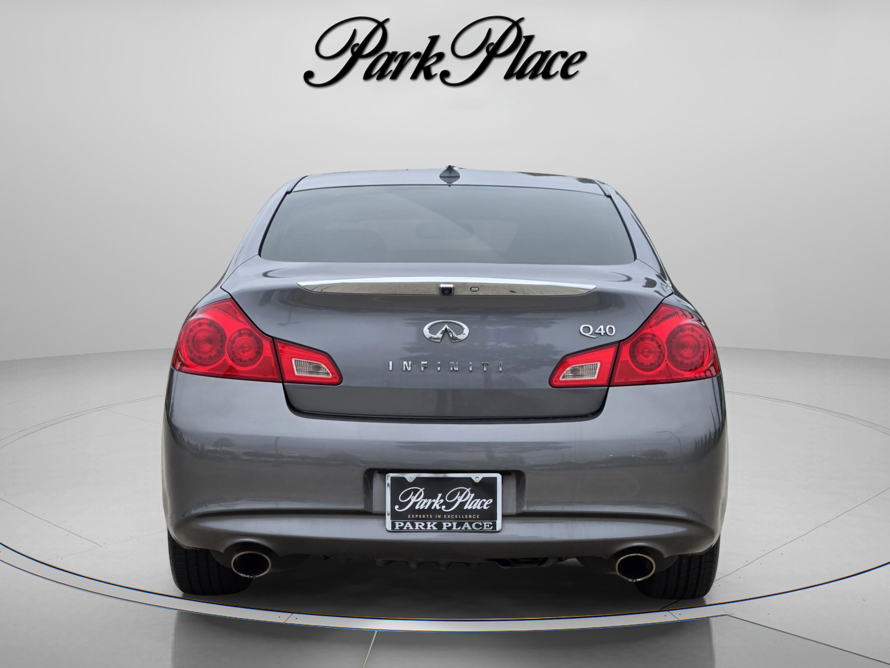 Used 2015 INFINITI Q40 w/ Navigation Package RWD image 4