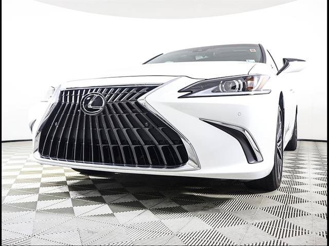 Certified 2025 Lexus ES 350 w/ Premium Package FWD image 2