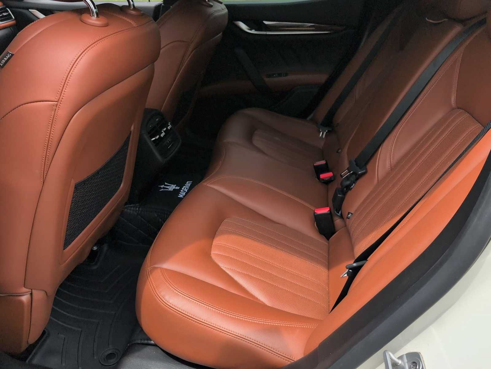 Used 2019 Maserati Ghibli S Q4 AWD/4WD image 18