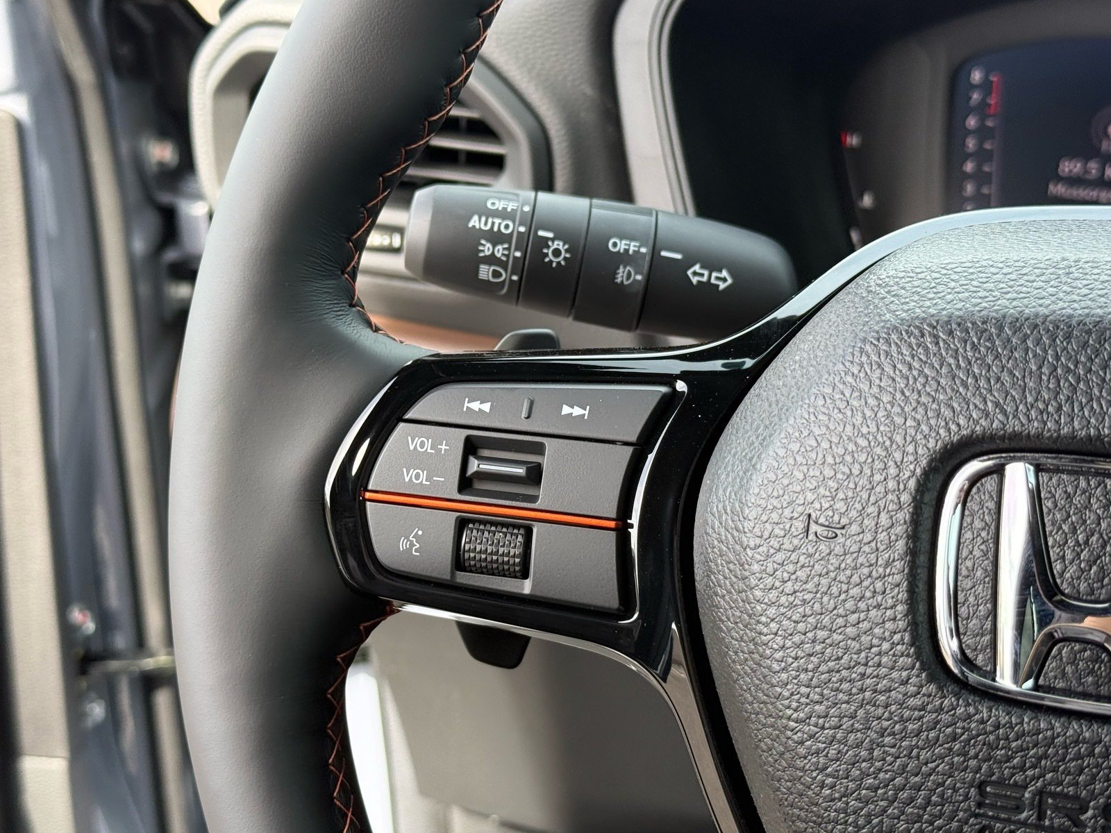 New 2026 Honda Pilot TrailSport image 17