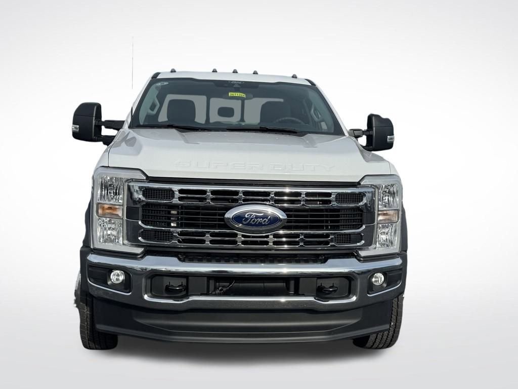 New 2026 Ford F550 4x4 SuperCab Super Duty image 3