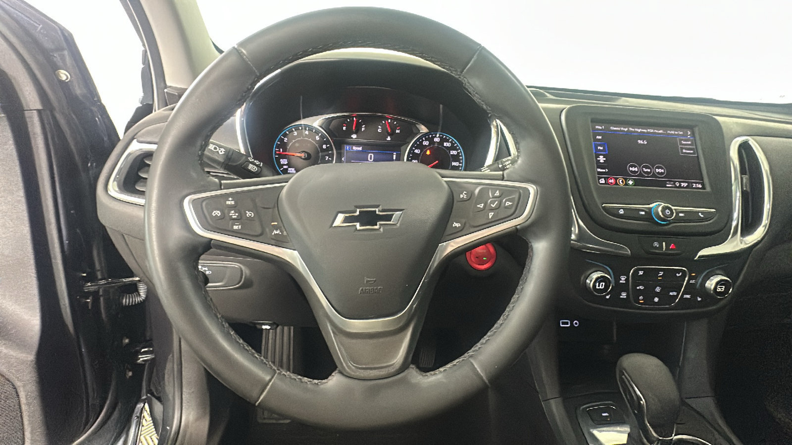 Used 2023 Chevrolet Equinox LT AWD/4WD image 17
