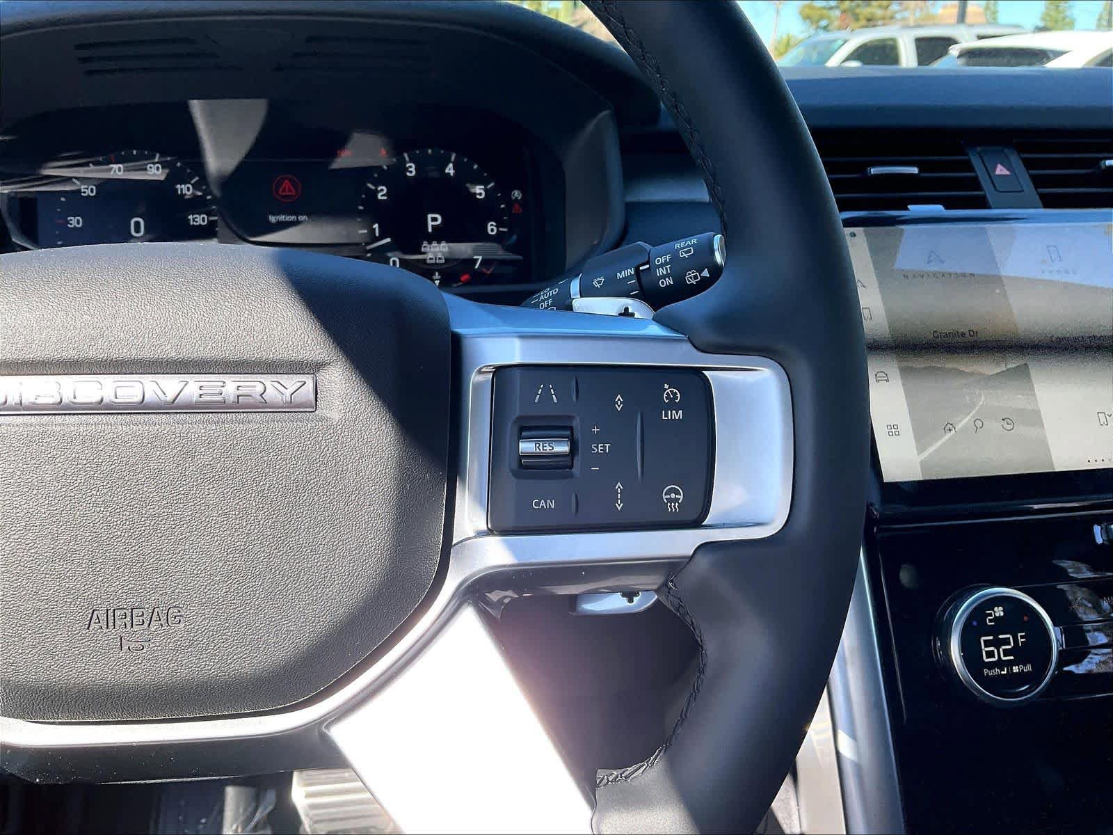 New 2026 Land Rover Discovery Limited Edition AWD/4WD image 18