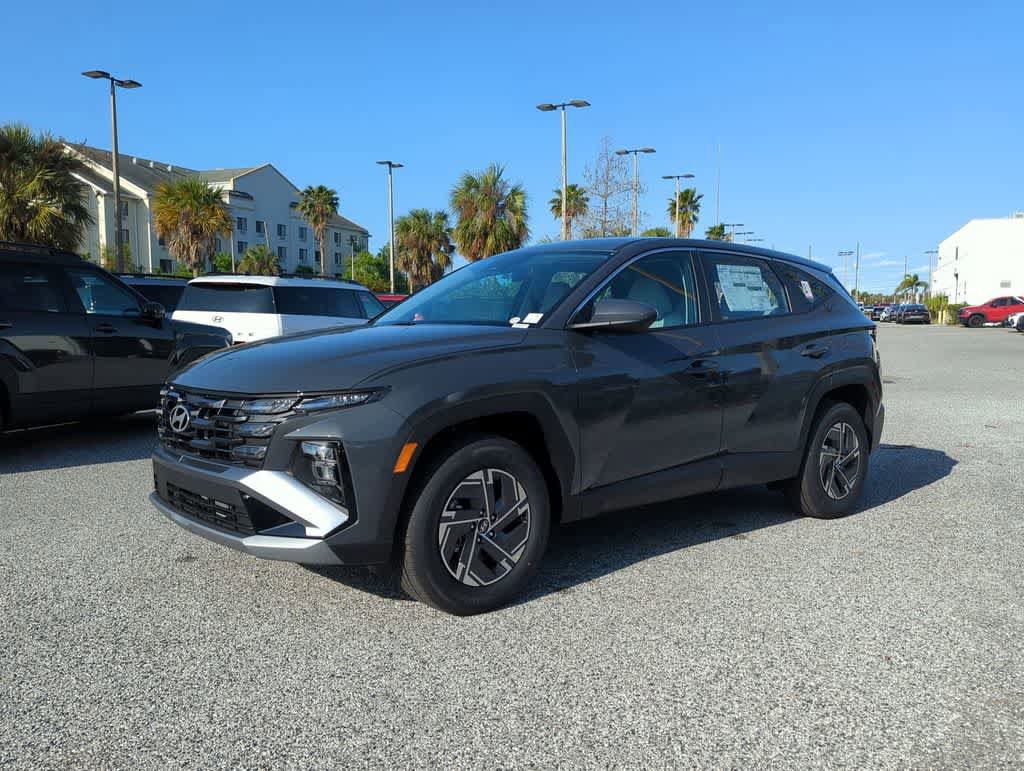 New 2026 Hyundai Tucson Blue SE AWD/4WD image 2