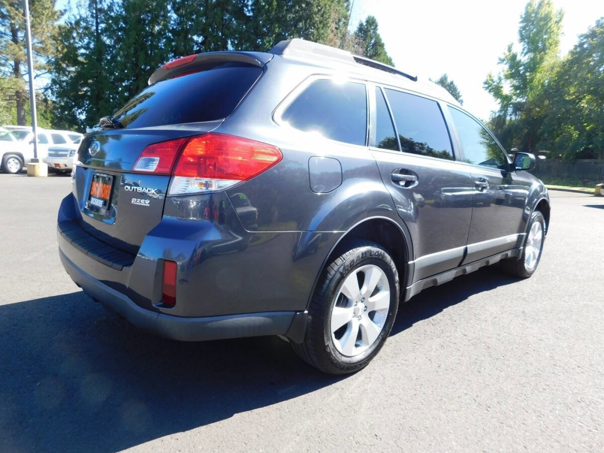 Used 2012 Subaru Outback 2.5i Premium image 2