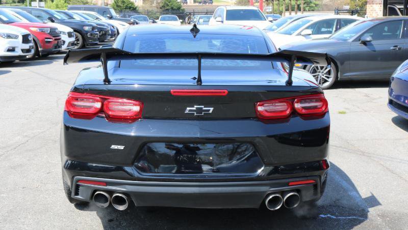 Used 2021 Chevrolet Camaro LT RWD image 6