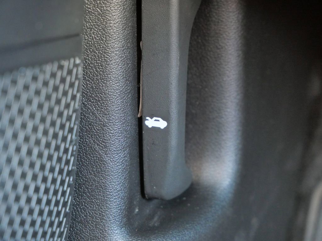 Used 2024 Hyundai Elantra SEL image 47