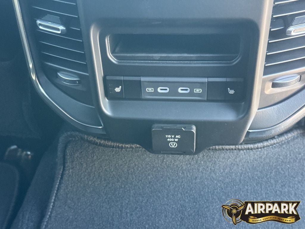 New 2026 RAM 2500 Laramie AWD/4WD image 16