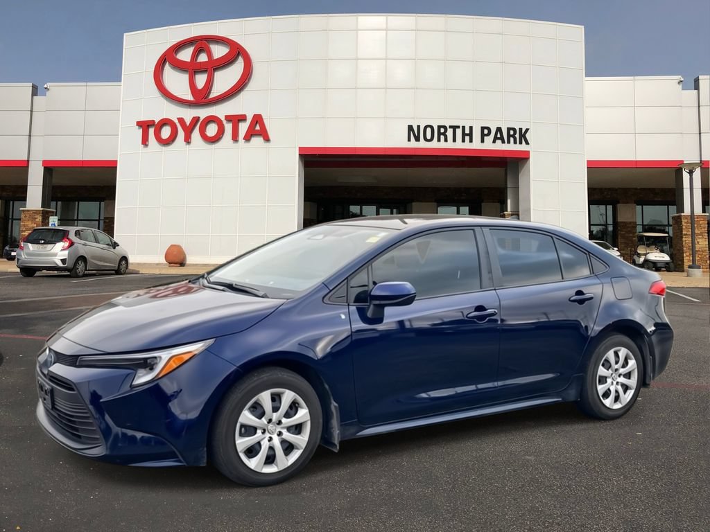 Used 2025 Toyota Corolla LE FWD video 1