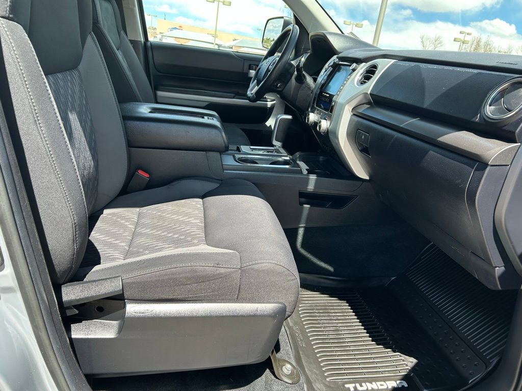 Used 2020 Toyota Tundra SR5 w/ TRD Off-Road Package AWD/4WD image 31