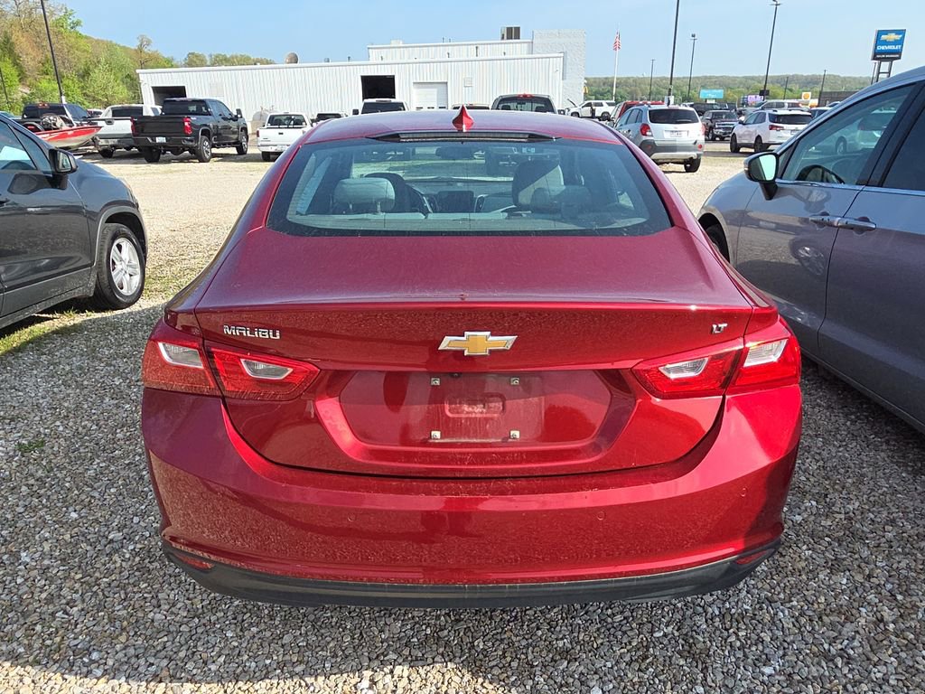 Used 2025 Chevrolet Malibu LT FWD image 5