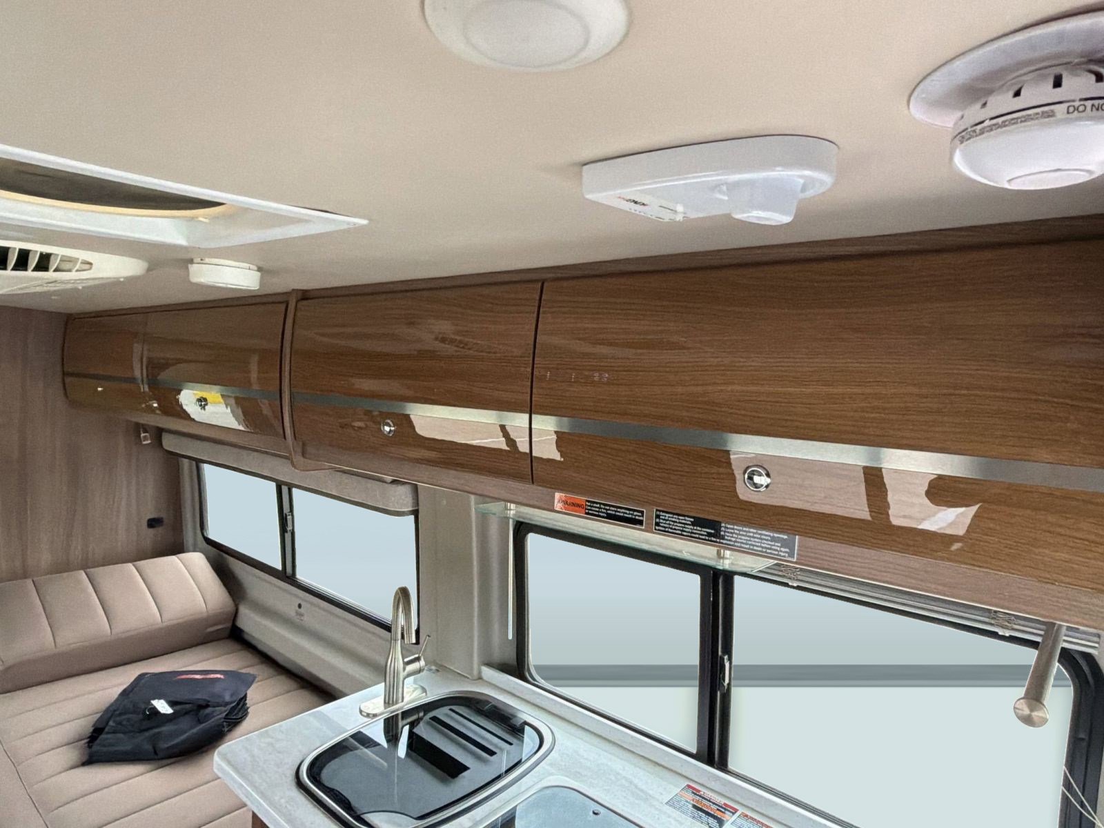 Used 2017 RAM ProMaster 3500 w/ Premium Appearance Group image 37