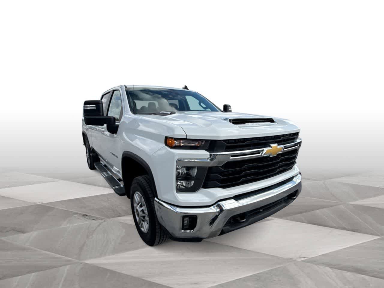 Used 2025 Chevrolet Silverado 2500 LT w/ Convenience Package AWD/4WD image 2