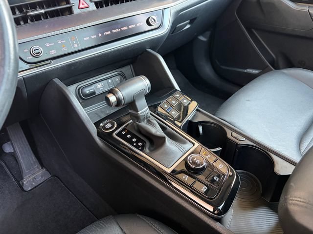 Certified 2024 Kia Sportage SX AWD/4WD image 38