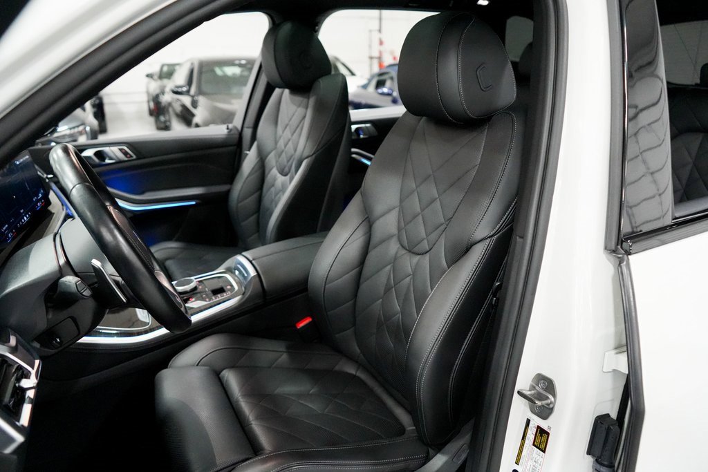 Used 2024 BMW X5 xDrive40i w/ M Sport Package image 10