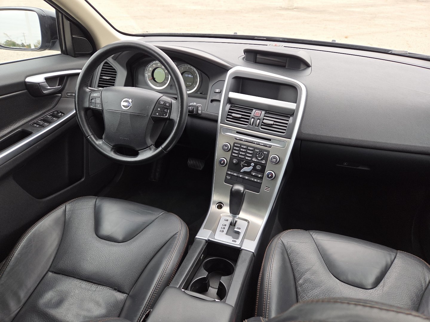 Used 2010 Volvo XC60 T6 AWD/4WD image 19