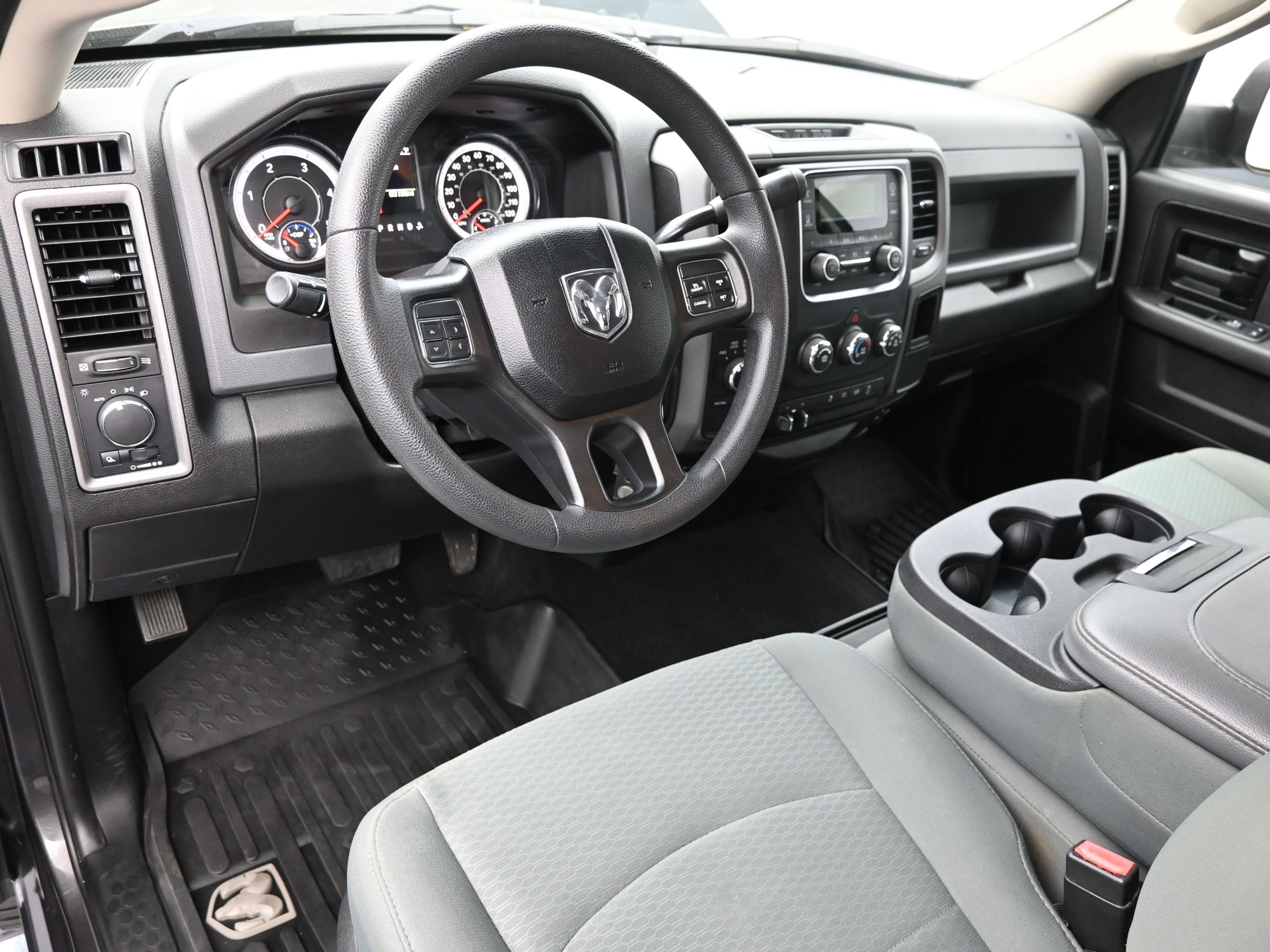 Used 2018 RAM 2500 Tradesman w/ Chrome Appearance Group image 22