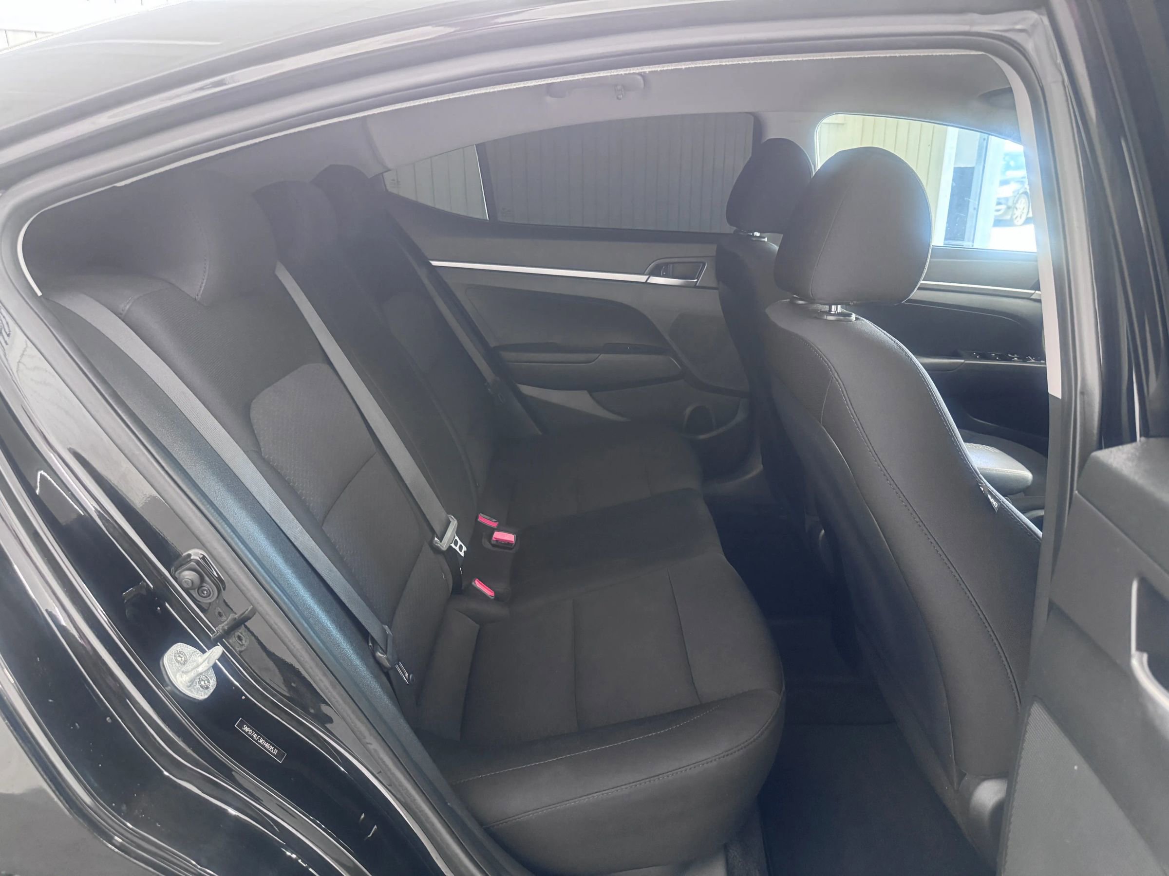 Used 2019 Hyundai Elantra SE w/ Cargo Package FWD image 11