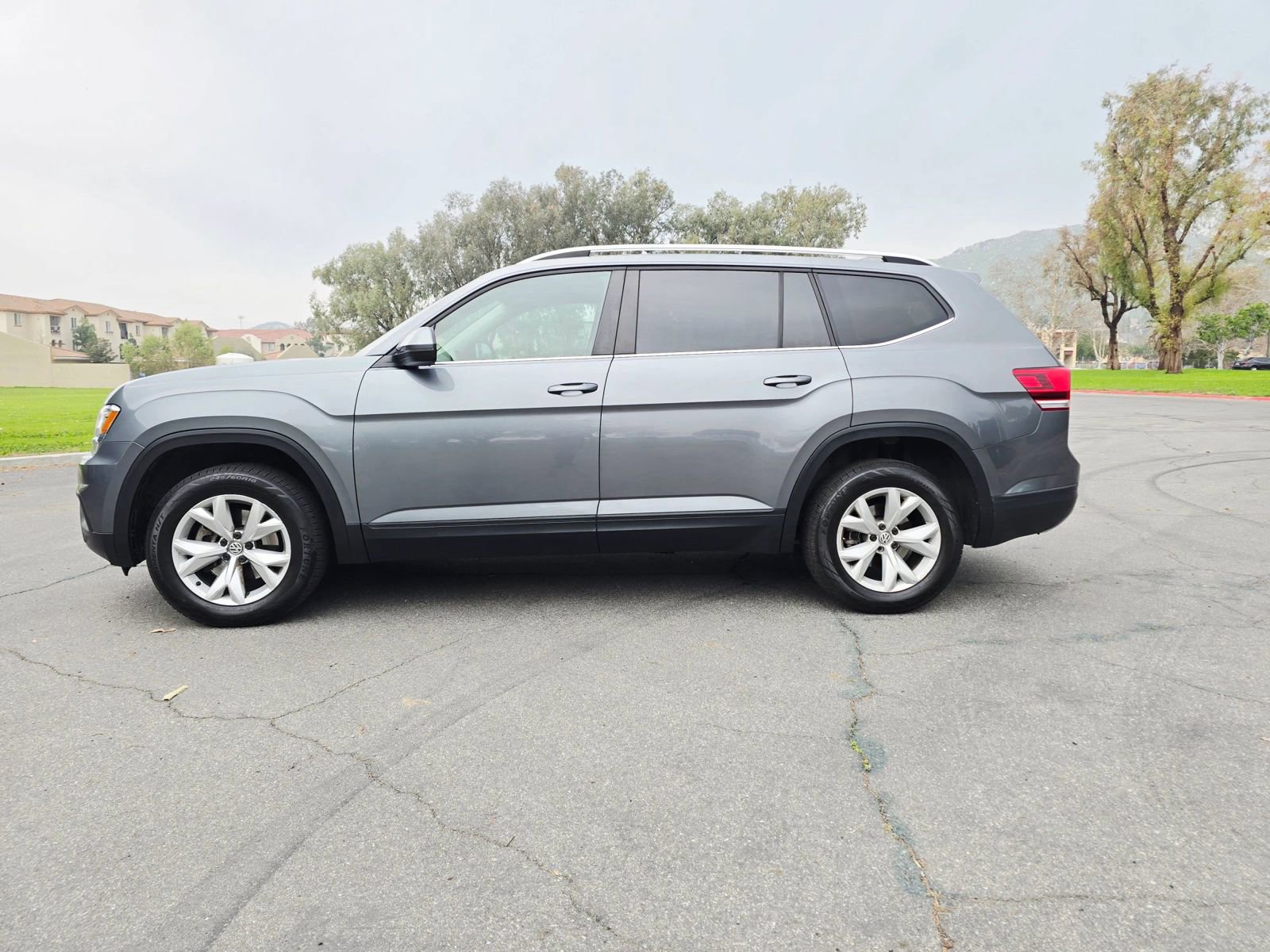 Used 2018 Volkswagen Atlas Launch Edition image 5