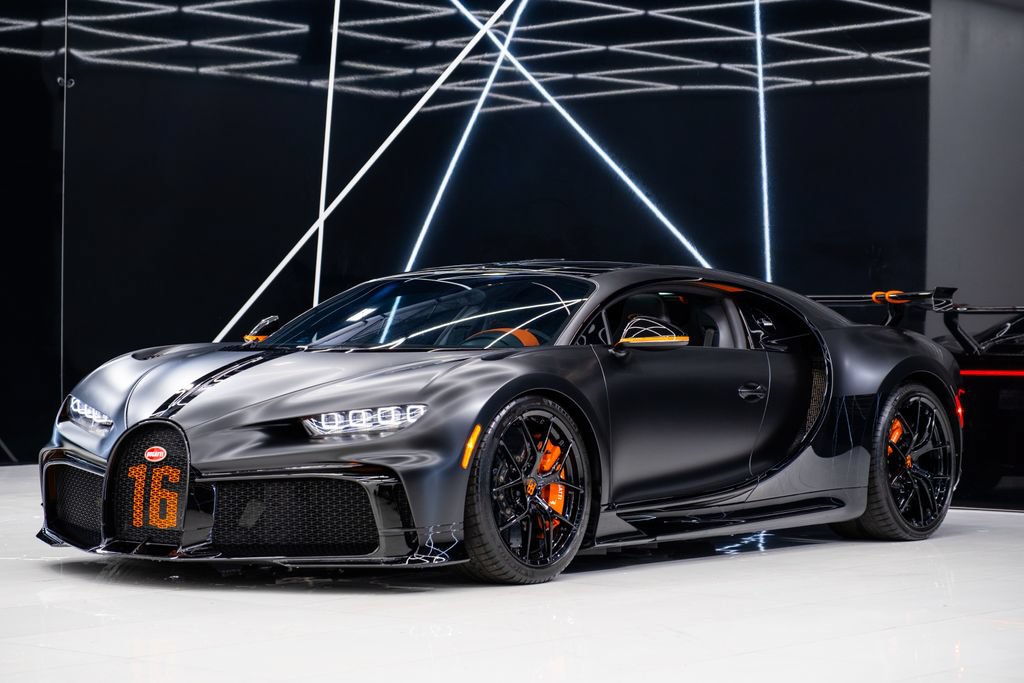 Used 2023 Bugatti Chiron Pur Sport AWD/4WD image 3