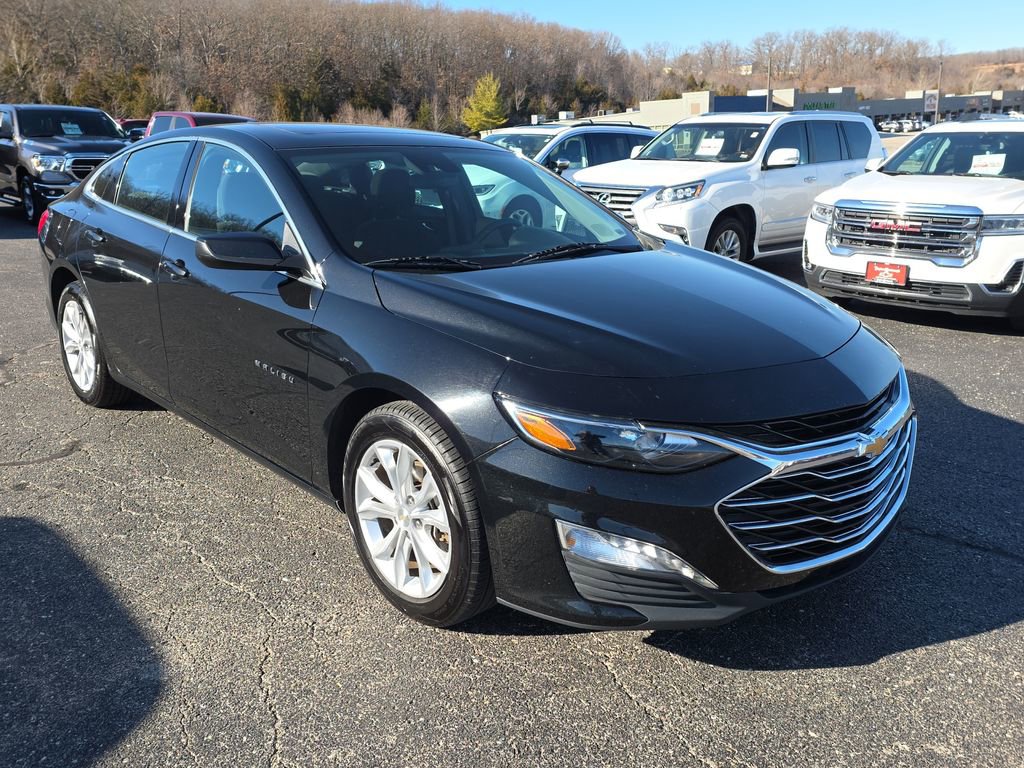 Used 2024 Chevrolet Malibu LT image 2