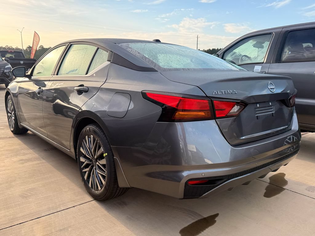 New 2026 Nissan Altima 2.5 SV FWD image 3