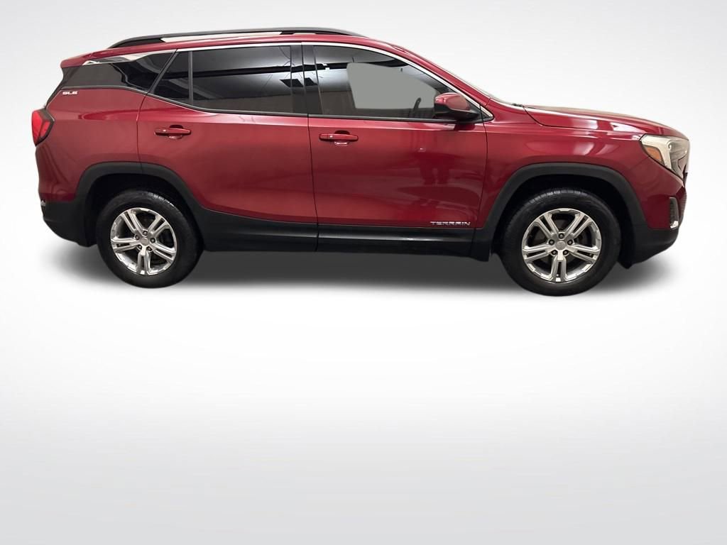 Used 2018 GMC Terrain SLE w/ Driver Convenience Package image 4