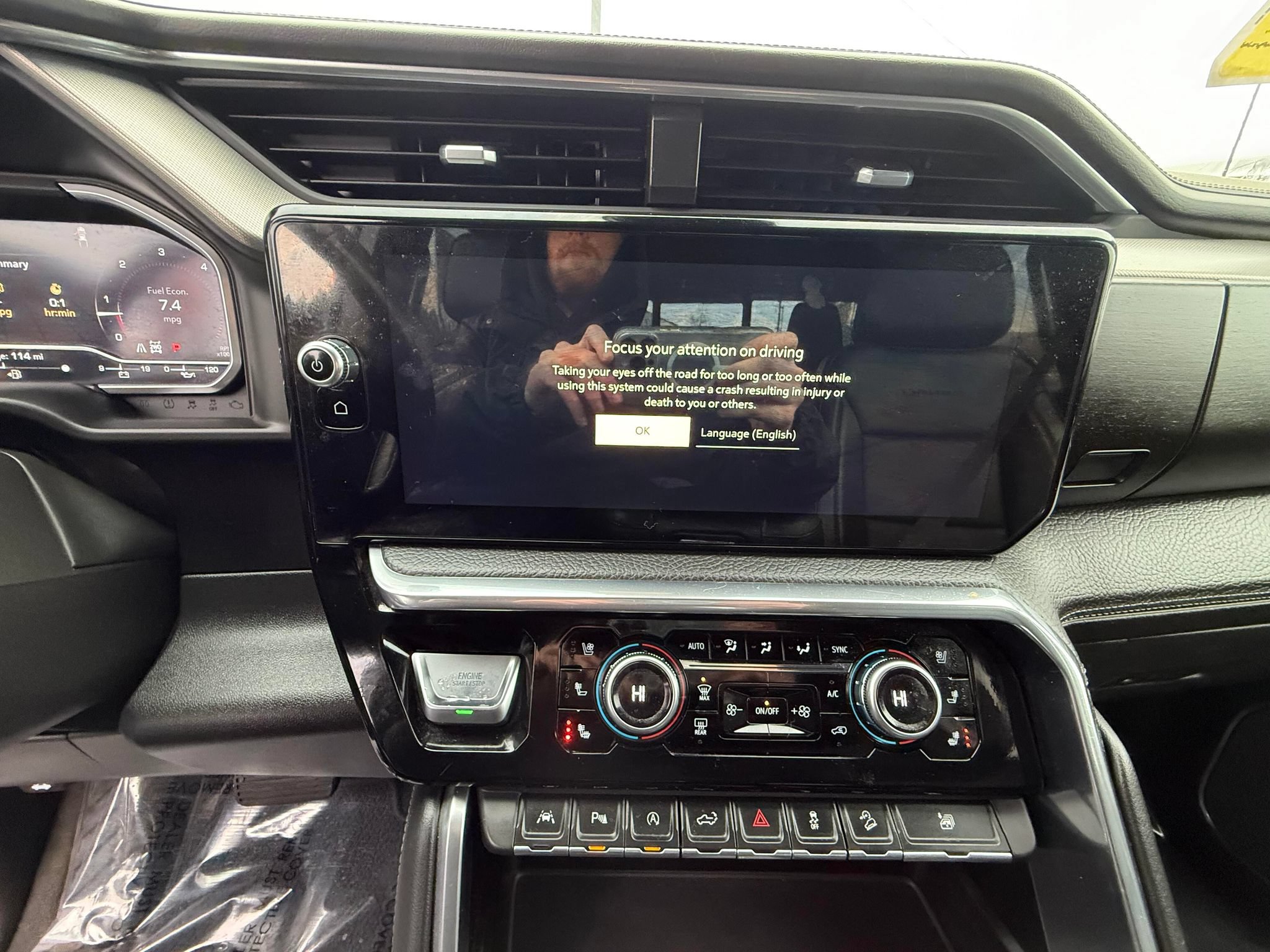 Used 2023 GMC Sierra 1500 Denali w/ Technology Package AWD/4WD image 14