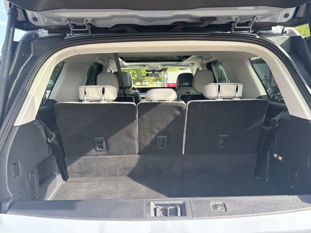 Used 2025 Lincoln Navigator Reserve image 32