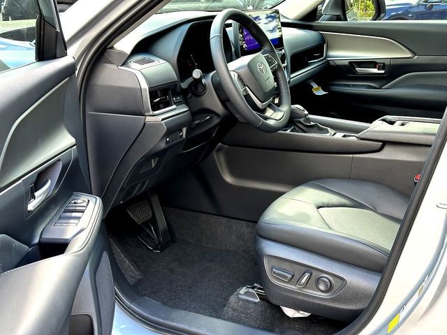 New 2026 Toyota Grand Highlander XLE image 10