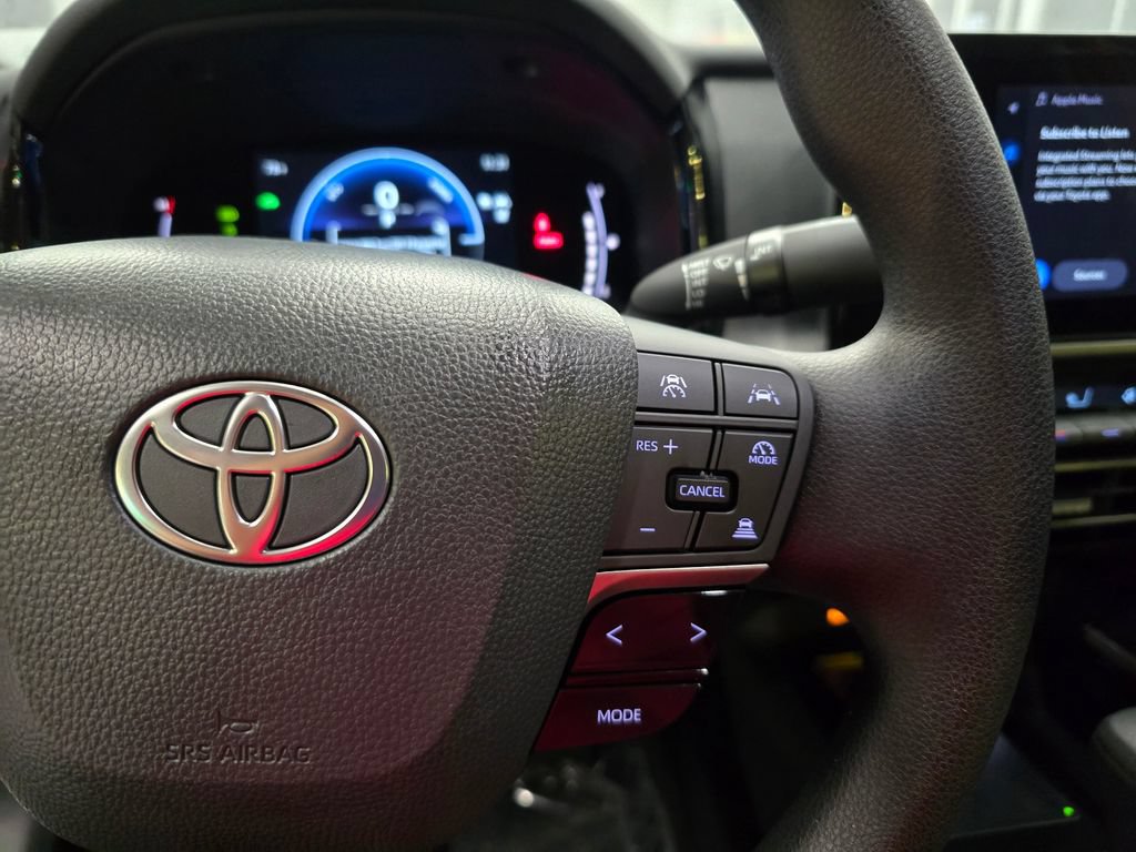 Used 2026 Toyota Camry LE FWD image 19