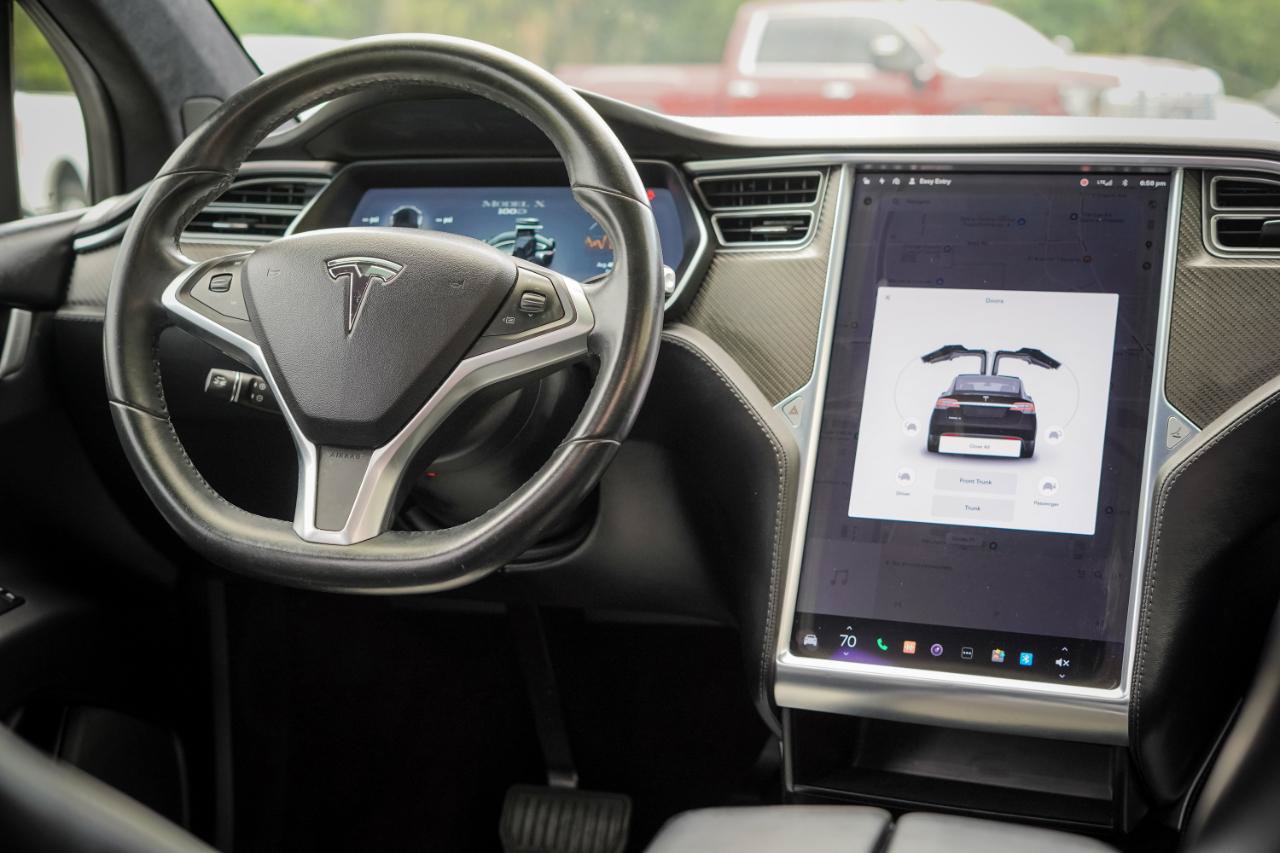 Used 2018 Tesla Model X 100D AWD/4WD image 9
