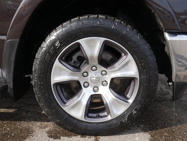 Used 2019 RAM 1500 Laramie image 14