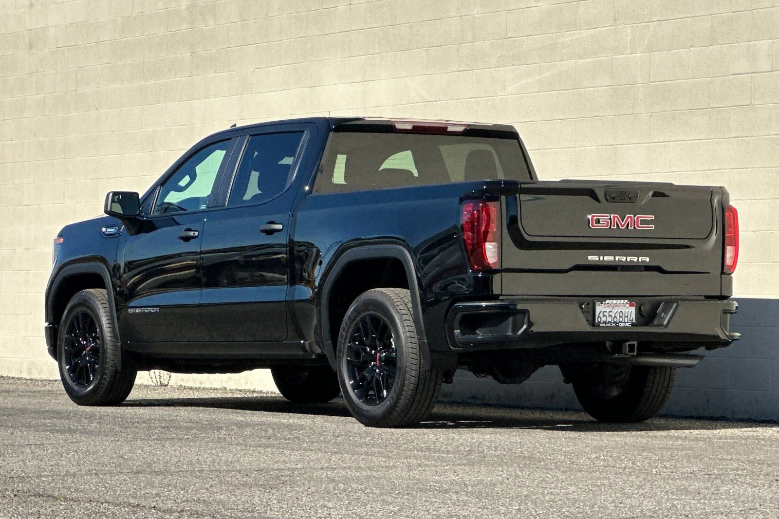 Used 2026 GMC Sierra 1500 Pro w/ Graphite Edition image 6
