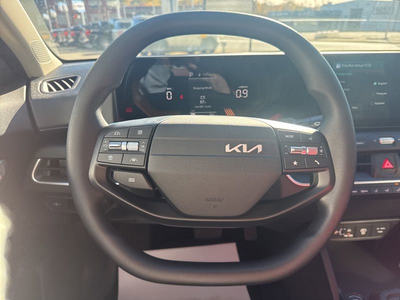 New 2025 Kia K4 LXS image 23