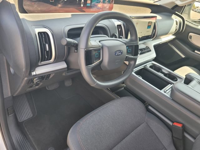 Certified 2025 Ford Expedition Max Active AWD/4WD image 9