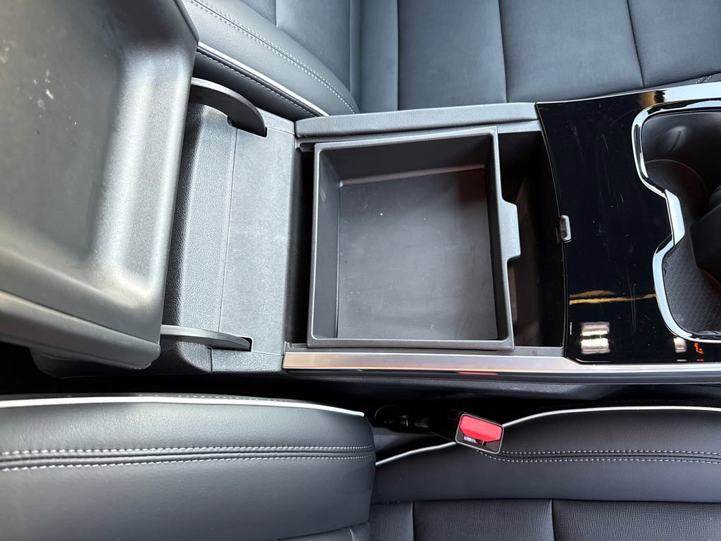 Used 2025 Buick Enclave Preferred image 13